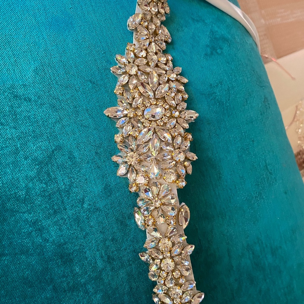 Bridal Crystal Sash in Ivory Ribbon. Absolutely gorgeous!!